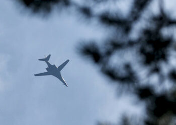 US-Militär-Überschallbomber stürzt ab