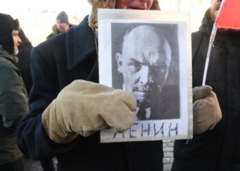 "Für immer bei der Menschheit" – Kommunisten in Russland begehen 100. Todestag von Lenin