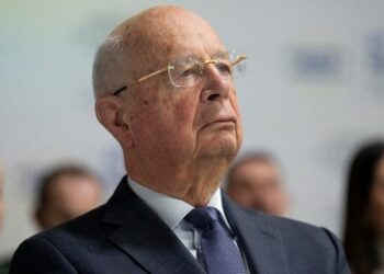 "Scheiß' auf den kleinen Mann" – Elon Musks Chatbot entlarvt  WEF-Chef Klaus Schwab