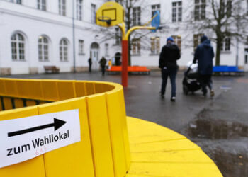 Berlin: Wahlwiederholung startet, aber ohne 18-Uhr-Prognose