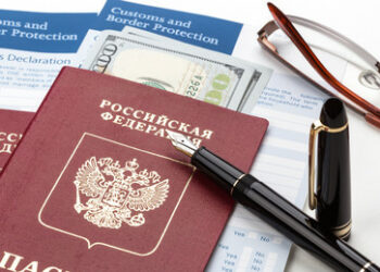 Neue Sanktionen geplant: Einschränkungen für russische Diplomaten im Schengen-Raum