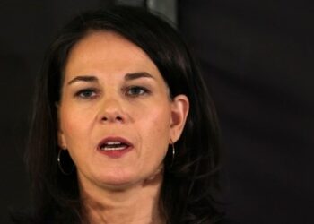 Putin über Baerbock: "Feindselig gegenüber ihrem eigenen Land"