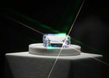 Russische Diamanten: Unternehmen De Beers und ODC lehnen Handelsverbot ab