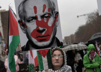 Südafrikas Außenministerin fragt: Warum Haftbefehl gegen Putin, aber nicht für Netanjahu?