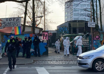 Berlin: Weitere Hausdurchsuchung bei RAF-Fahndung – LKA präsentiert Photoshop-Künste zu Gesuchtem