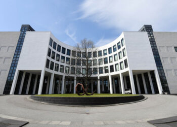 Bundesanwaltschaft klagt deutschen und russischen Staatsbürger der Umgehung von Sanktionen an