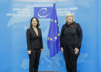 Erschütternder Bericht zu Deutschland: Armut und Not in keinem Verhältnis zum Reichtum des Landes