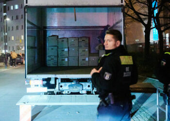 RAF-Terroristin Klette: Ermittler finden in der Wohnung 1,2 Kilo Gold und rund 140.000 Euro in bar