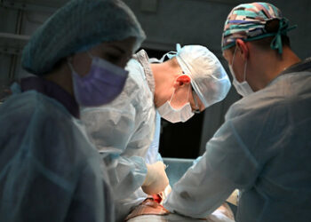 Russischer Arzt entfernt 170 Metastasen und stellt Weltrekord auf