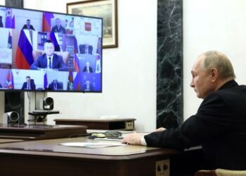 Sacharowa zu Bloomberg-Artikel über Putins Umfeld: "Die Mutter aller Fakes"