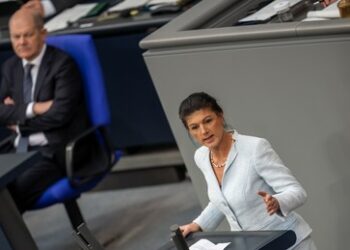 Scholz: Kooperation SPD mit Wagenknecht "übersteigt meine Fantasie"