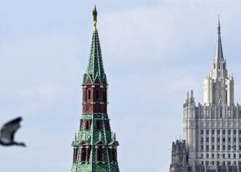 "Er ist nervös, es stehen Wahlen an": Sacharowa zu Selenskijs Aussage über Gespräche mit Moskau