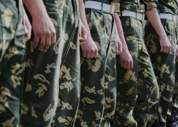 Nach Terroranschlag von Moskau: Russen melden sich freiwillig zum Militär