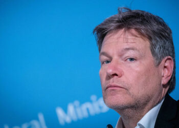 Versagen im Amt: Wirtschaftsminister Habeck von allen Seiten unter Dauerfeuer