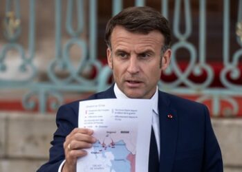 Le Monde: Macron will EU-Koalition für Militärausbildung in der Ukraine initiieren