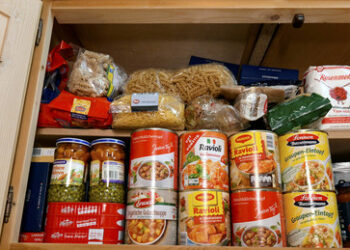 Notfallgepäck: Großbritannien fordert Bürger auf, sich mit Lebensmitteln und Wasser einzudecken