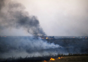 Russischer Untergrund: Ukrainischer Militärflughafen bei Starokonstantinow angegriffen
