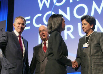 WEF-Aus von Klaus Schwab bestätigt – Tony Blair als möglicher Nachfolger gehandelt