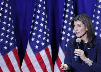 "Macht sie fertig!" – Nikki Haley schreibt mörderische Liebesbotschaft auf israelische Granate