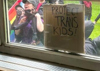 Göttingen: LGBTQ-Aktivisten und Grüne Jugend bringen Vortrag von CDU-Politikerin zum Abbruch