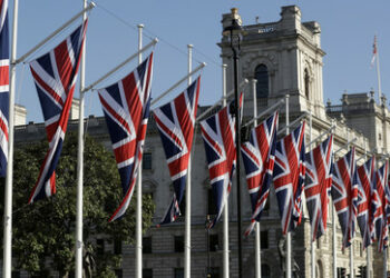 Großbritannien verhängt nach den USA ebenfalls Sanktionen gegen Moskauer Börse