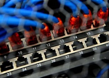 Große Big-Tech Lüge: KI-Zentralen fressen Unmengen Strom und ruinieren das Klima