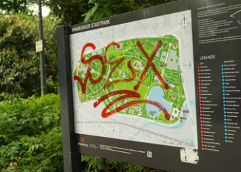 Hamburg: 20-Jährige erhält Jugendarrest, weil sie Gruppenvergewaltiger im Netz beleidigte