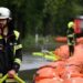 Hochwasser in Süddeutschland: Feuerwehrmann stirbt bei Rettungsaktion