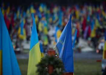 Kiew: Gräber ukrainischer Neonazis geschändet