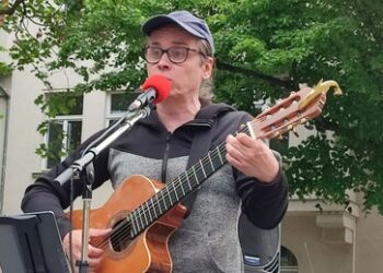 Protestsänger Yann Song King über die neue Oppositionsbewegung und die Links-Rechts-Diskussion