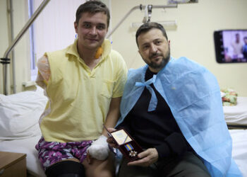 Selenskij gibt zu: "Haben viele Verwundete und Tote auf dem Schlachtfeld"