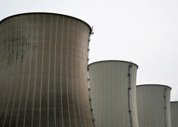 Ukrainische Behörden: Eines der größten Wärmekraftwerke vollständig zerstört