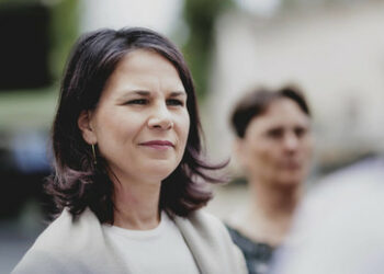 Druck auf Baerbock wächst: Ermittler widersprechen Auswärtigem Amt in Visa-Affäre