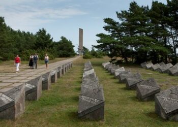 Estland entfernt Gedenksteine an Sammelgrab sowjetischer Soldaten