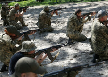 Medien: Ukrainische Rekruten haben keine Lust, an der Front zu kämpfen