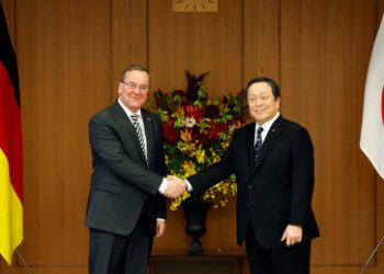 Neue Achse Berlin-Tokio: Banzai und Horrido!