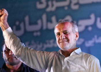 Reformer Peseschkian gewinnt Präsidentenwahl in Iran: Kurswechsel in der Außenpolitik?
