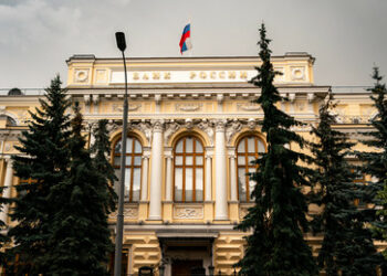 Russische Zentralbank erhöht Leitzins auf 18 Prozent