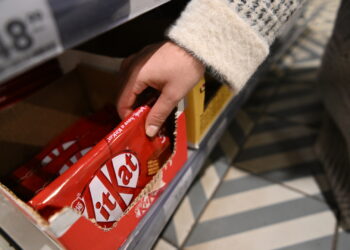 Schweizer Wirtschaft: Risiko Immobilienblase, Nestlé-Riegel geht nach Russland zurück