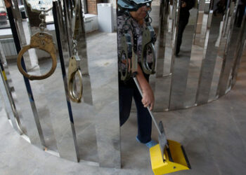 Ukrainerin am Zürichsee wegen Schwarzarbeit verhaftet