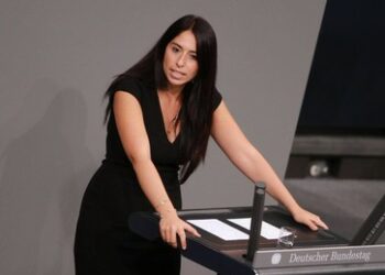 Wechsel zur CDU: Grünen-Abgeordnete Melis Sekmen düpiert ihre Partei