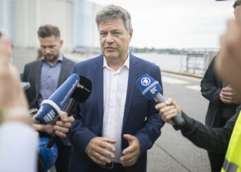 "Dein Kopf wird rollen" – Habecks Sicherheitsstufe soll wegen Hassbotschaften erhöht worden sein