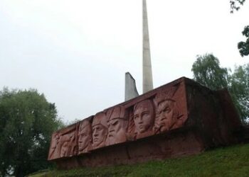 Abriss des Denkmals "Hügel des Ruhms": Ukraine setzt "Entsowjetisierung" fort