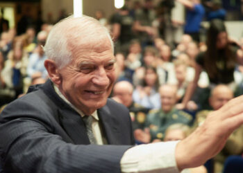 Borrell führt Europa in den Krieg mit Russland