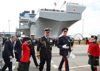 Britische Regierung bestätigt Verlegung von Flugzeugträgergruppe in Indopazifik