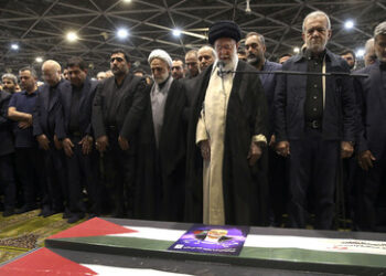 Chamenei hält an "Bestrafung" Israels fest: Katar-Verhandlungen sollen Flächenbrand noch abwenden