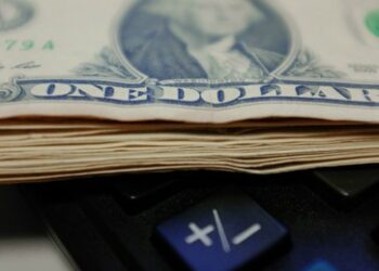 Drastischer Rückgang: US-Dollar- und Euro-Anteil an Russlands Exporten erstmals unter 20 Prozent