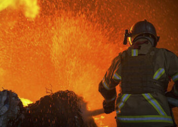 Erster massiver Angriff auf ukrainische Infrastruktur seit Monaten – Vergeltungsschlag für Kursk?