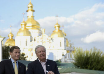 Für die Interessen der USA in den Untergang – Selenskij opfert die Ukraine