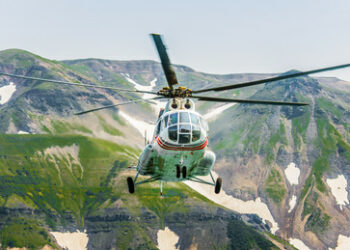 Kamtschatka: Mi-8-Hubschrauber mit 22 Menschen an Bord verschwindet neben Vulkan